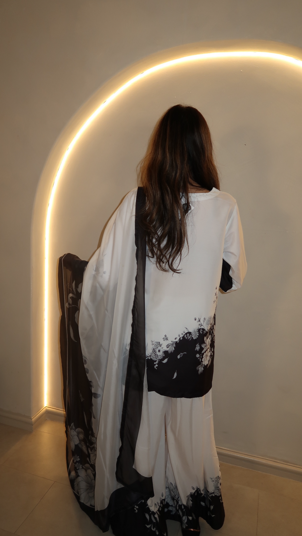 FLORAL BLACK AND WHITE 3PC