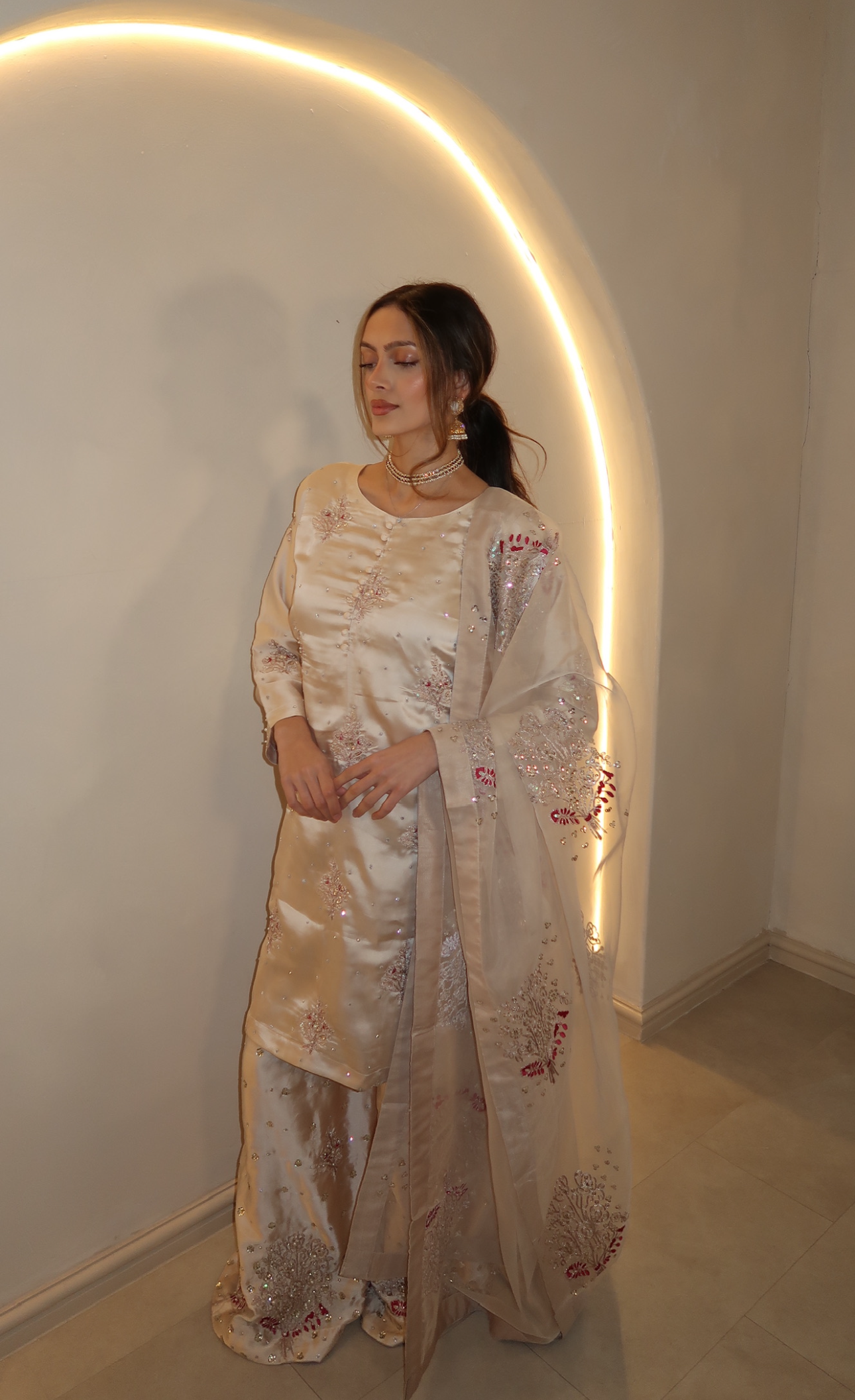 ROYAL IVORY 3PC ELEGANT SUIT