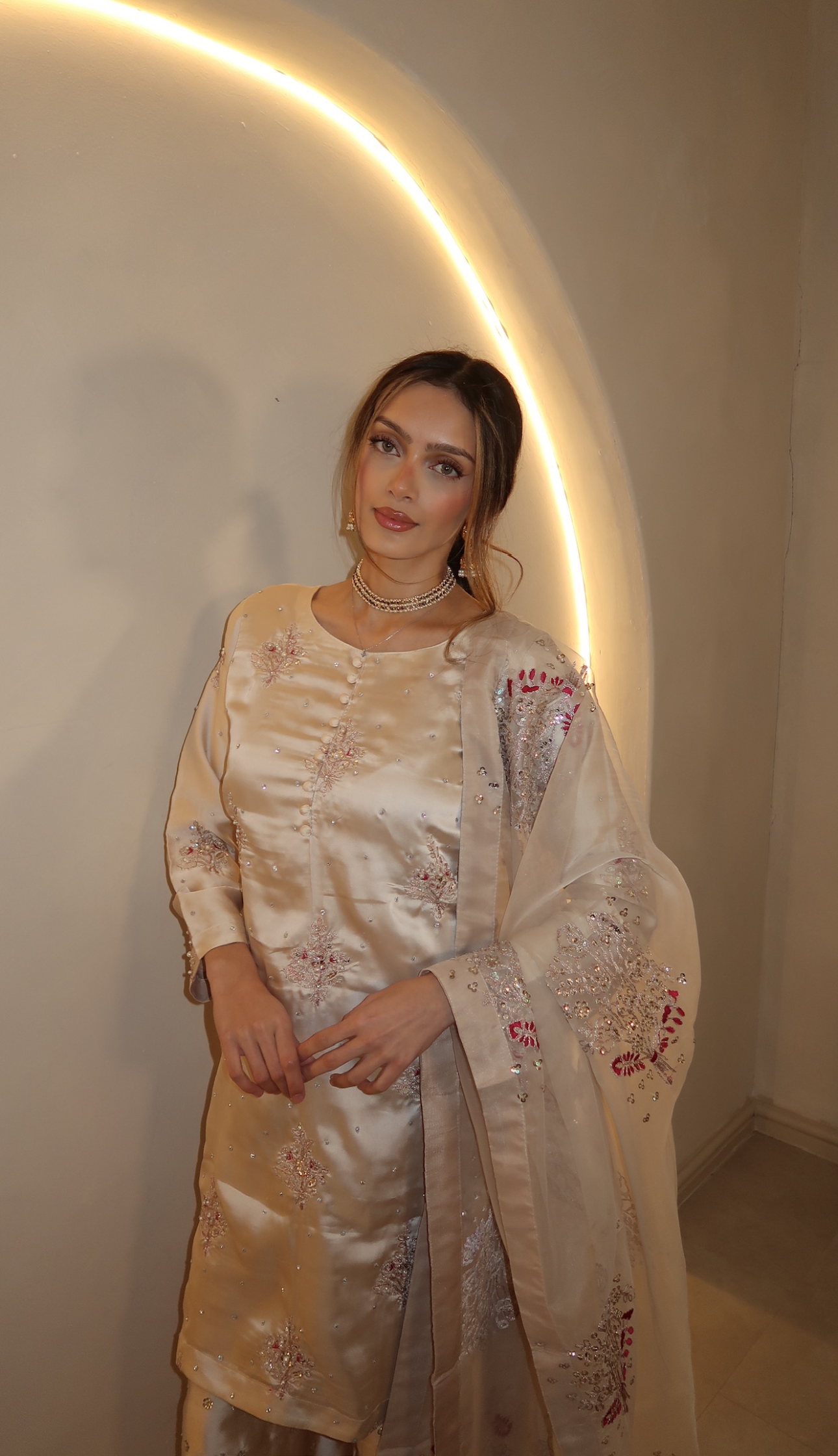 ROYAL IVORY 3PC ELEGANT SUIT