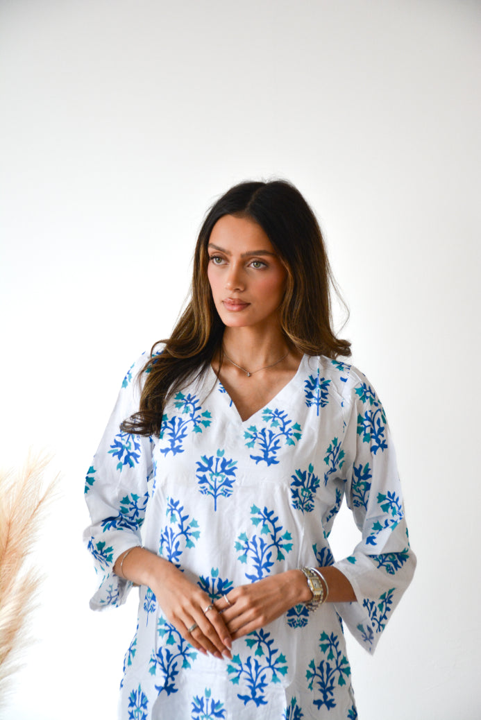 WHITE AND BLUE 2 PC CO ORD